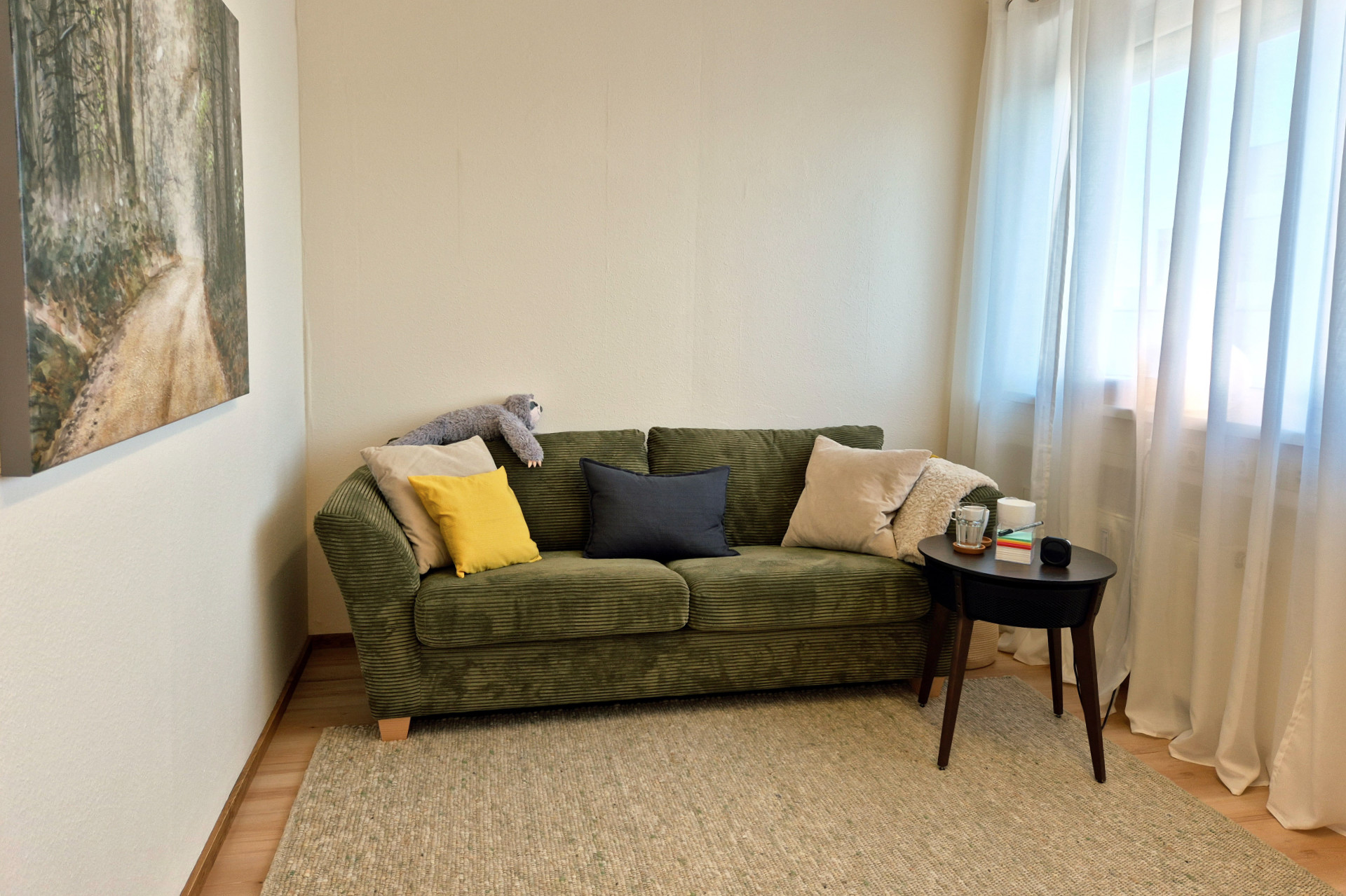 Psychotherapieraum in 1220 Wien – geschützter Ort für Erwachsene & Jugendliche